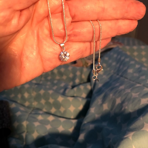 NWT Beautifully crafted Round Diamond simulant - Picture 12 of 12